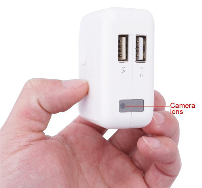 USB-lader med skjult kamera
